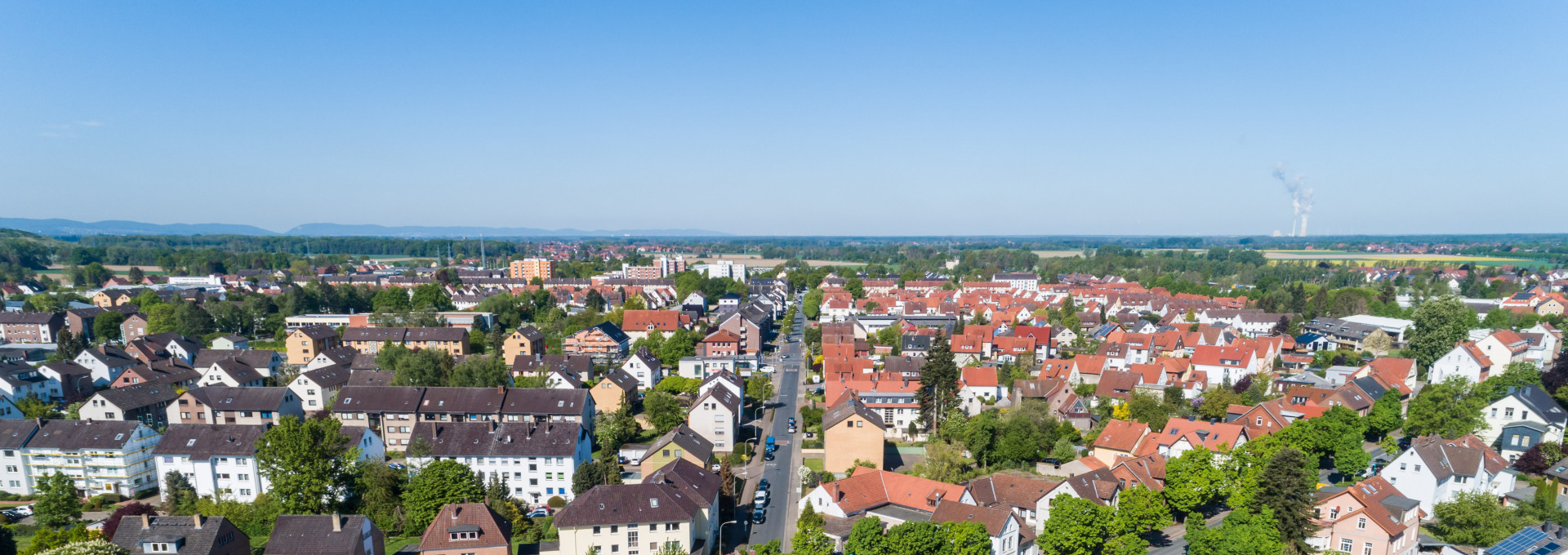 Luftaufnahme von einem Wohngebiet einer Kleinstadt