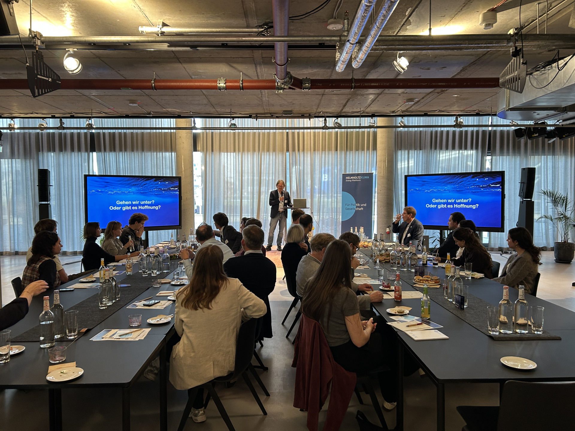 Voller Raum beim KLIMA Lunch