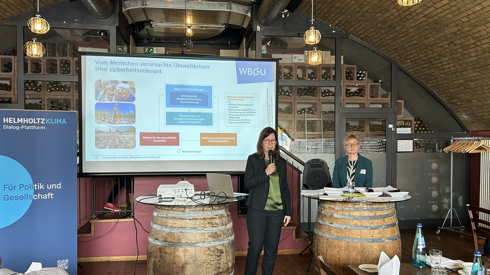 Prof. Dr. Aletta Bonn und Prof. Dr. Sabine Schlacke beim KLIMA Lunch.
